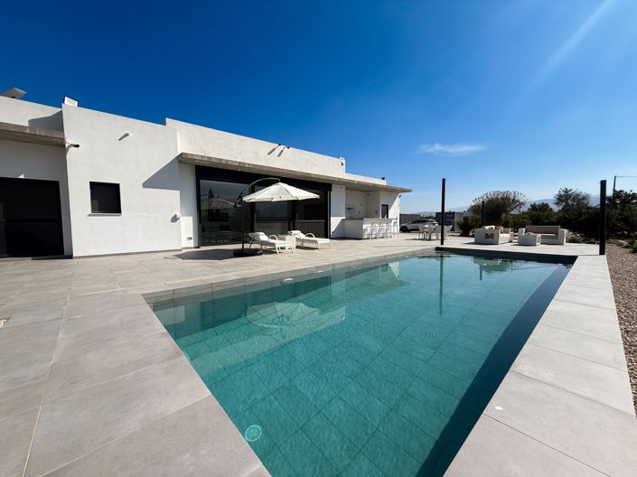 Image No.2-3 Bed Villa for sale