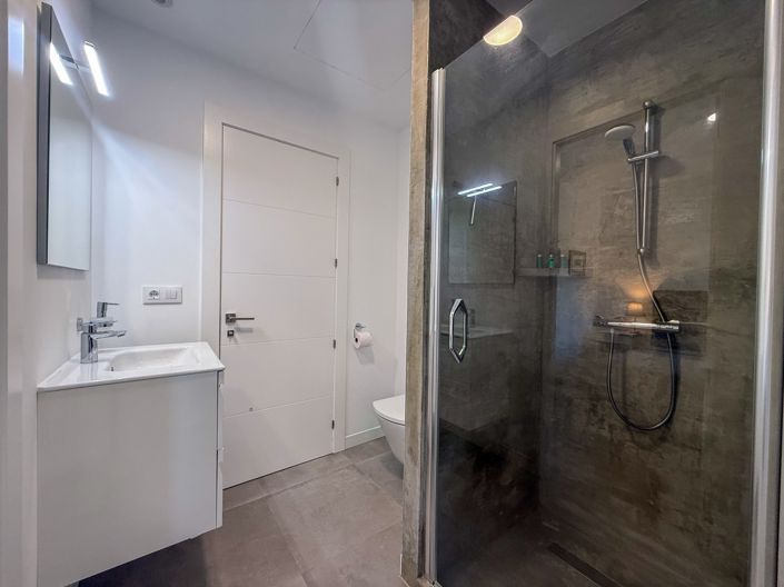 Image No.27-3 Bed Villa for sale