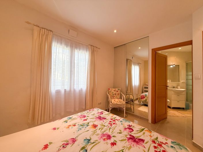 Image No.13-3 Bed Villa for sale