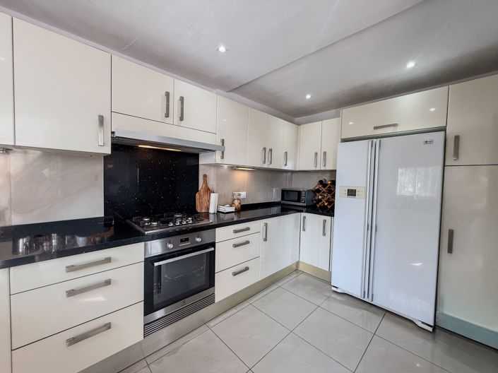 Image No.26-3 Bed Villa for sale