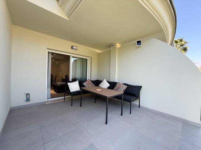 Image No.13-2 Bed Property for sale