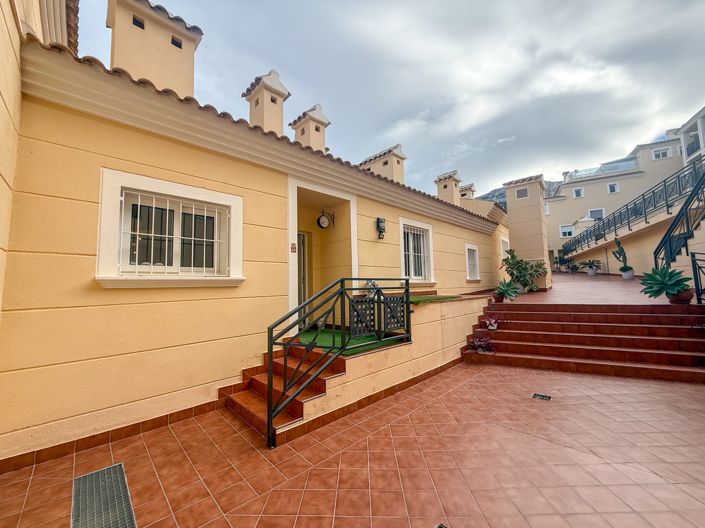 Image No.2-2 Bed Property for sale