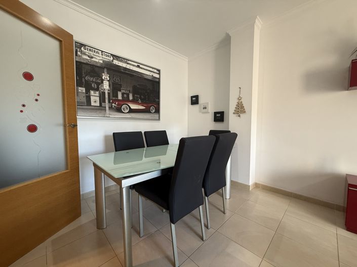 Image No.5-3 Bed Property for sale