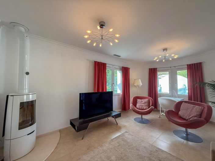 Image No.17-3 Bed Villa for sale