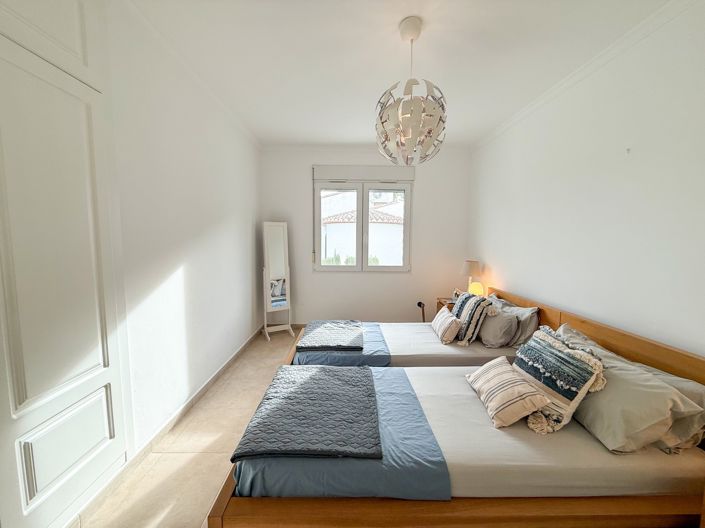 Image No.7-3 Bed Villa for sale