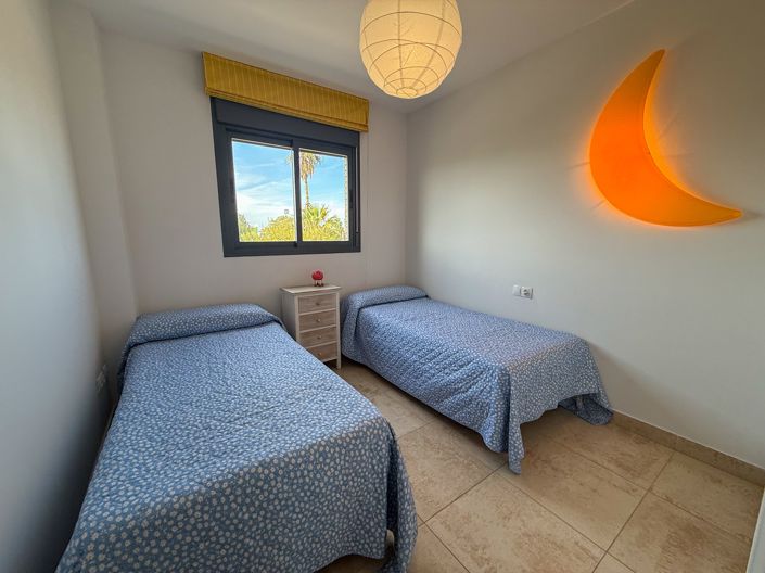 Image No.16-2 Bed Property for sale