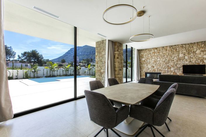 Image No.14-3 Bed Villa for sale