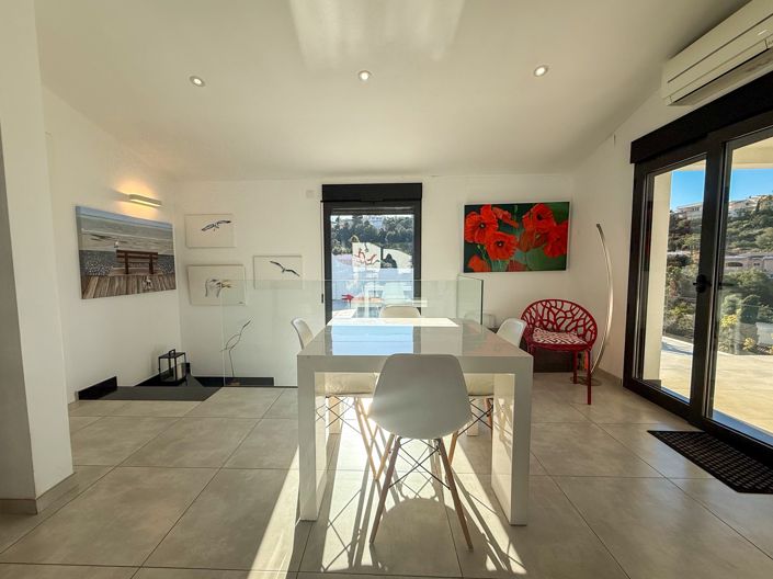 Image No.14-3 Bed Villa for sale