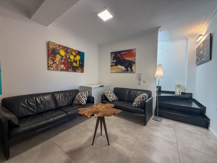 Image No.17-3 Bed Villa for sale