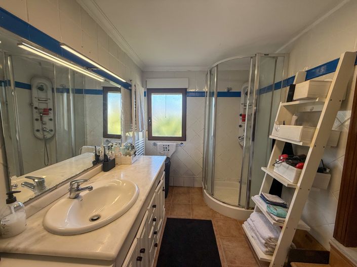 Image No.22-3 Bed Villa for sale