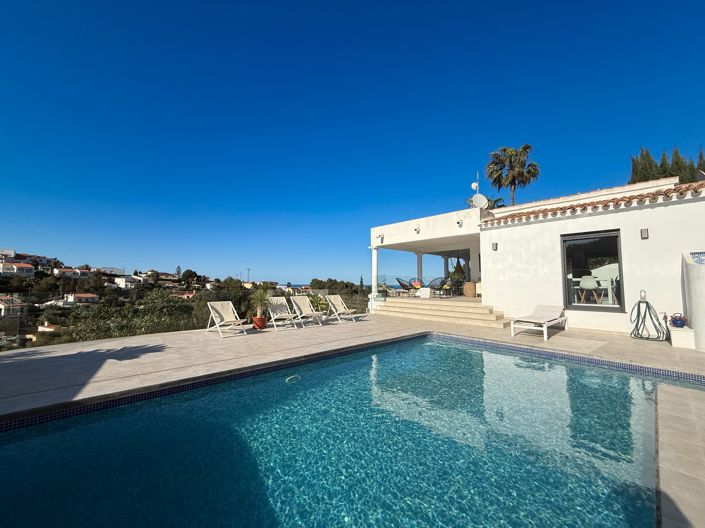 Image No.3-3 Bed Villa for sale