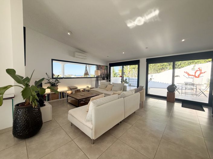 Image No.8-3 Bed Villa for sale