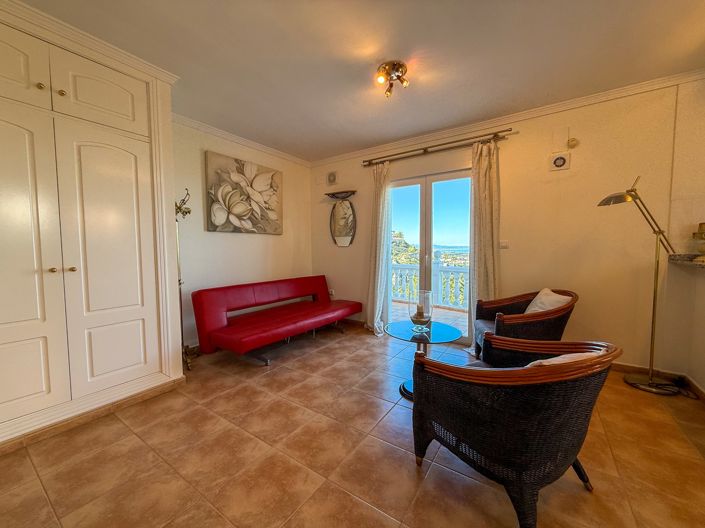 Image No.23-3 Bed Villa for sale