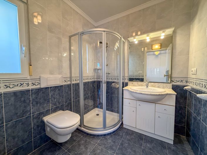 Image No.24-3 Bed Villa for sale