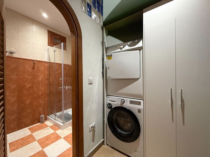 Image No.13-3 Bed Townhouse for sale