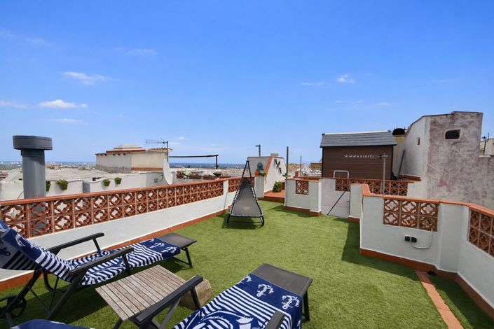 Image No.23-3 Bed Townhouse for sale