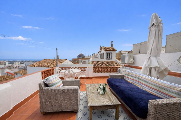 Image No.26-3 Bed Townhouse for sale