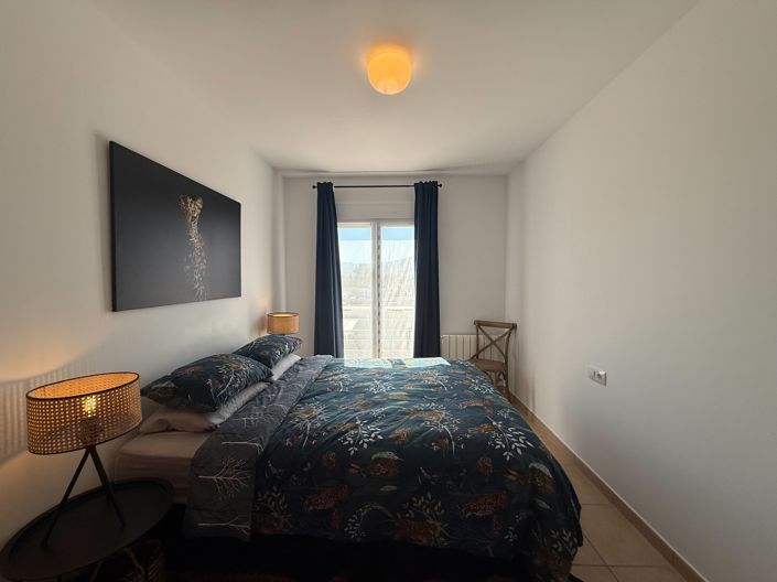 Image No.20-3 Bed Townhouse for sale