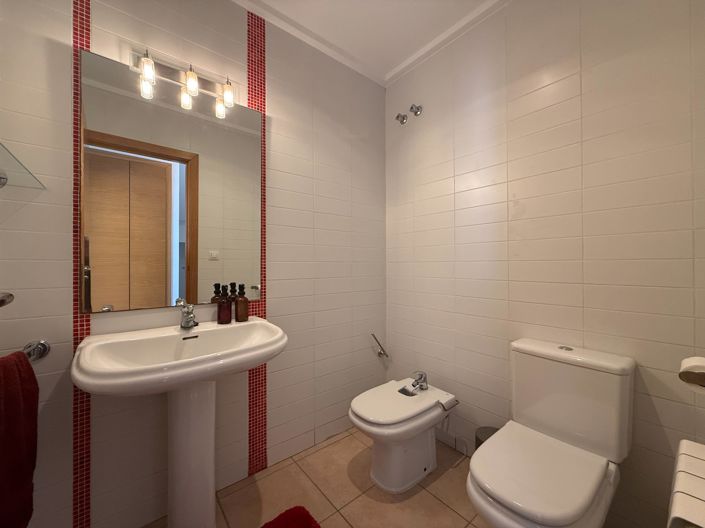 Image No.21-3 Bed Townhouse for sale