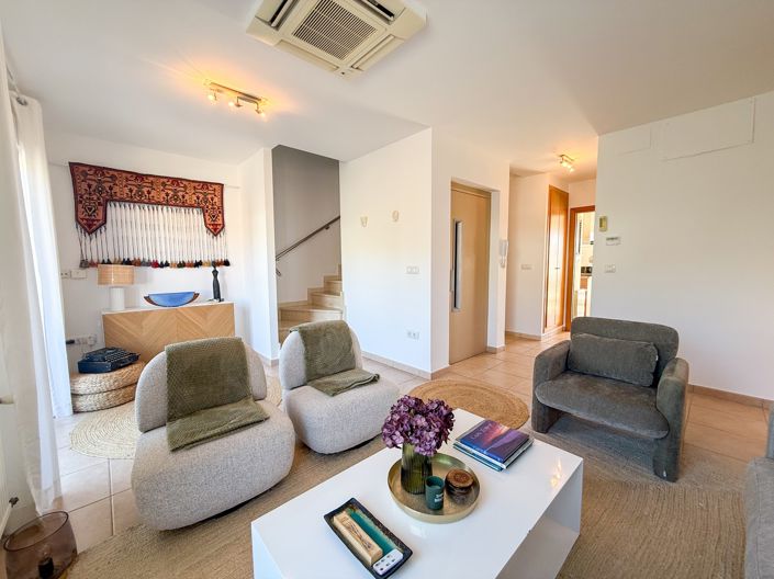 Image No.6-3 Bed Townhouse for sale