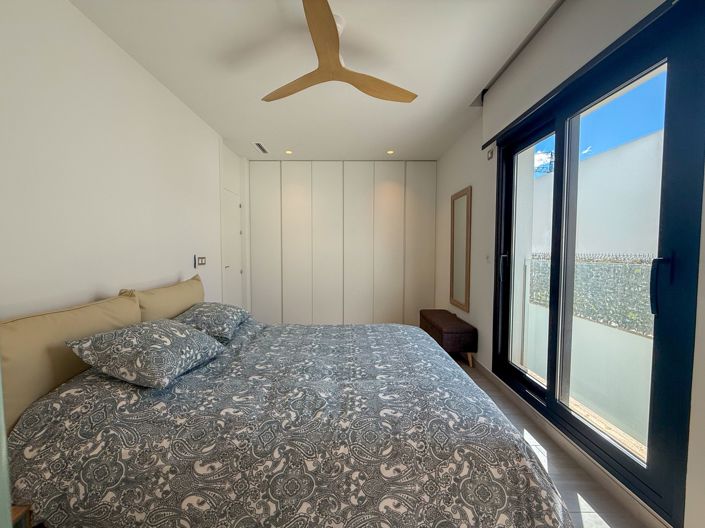 Image No.10-5 Bed Villa for sale