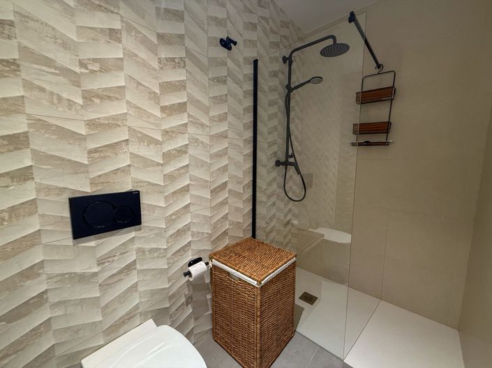 Image No.25-5 Bed Villa for sale