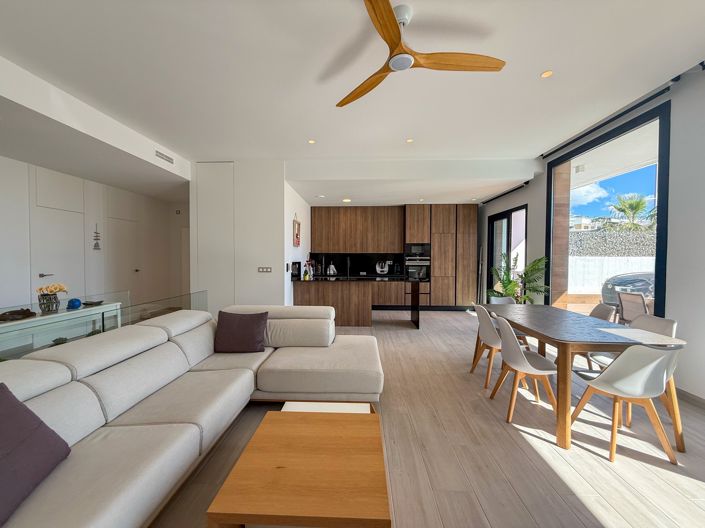 Image No.6-5 Bed Villa for sale