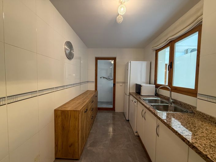 Image No.7-2 Bed Property for sale