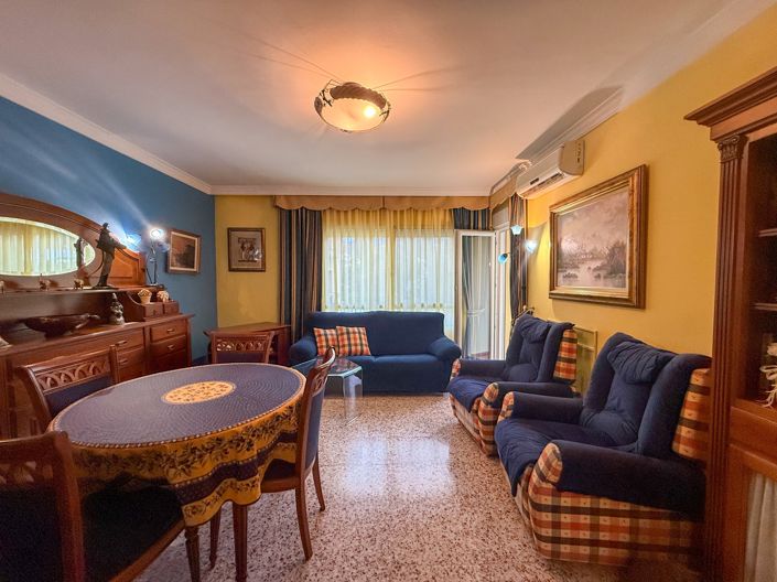 Image No.10-3 Bed Apartment for sale