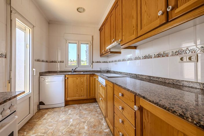 Image No.17-3 Bed Villa for sale