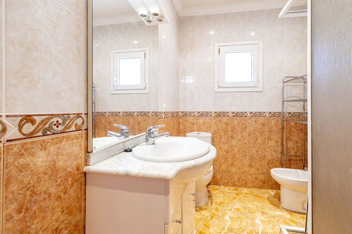 Image No.22-3 Bed Villa for sale