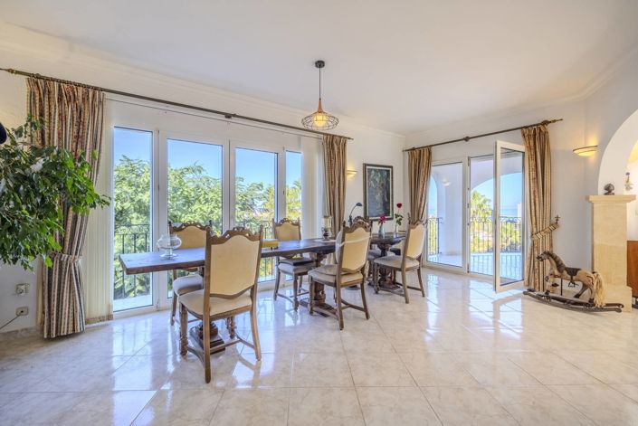 Image No.19-4 Bed Villa for sale