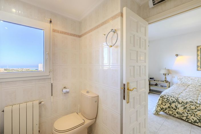 Image No.23-4 Bed Villa for sale