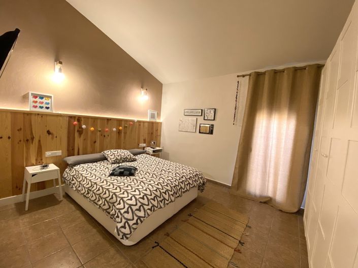 Image No.15-4 Bed Townhouse for sale