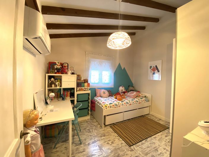 Image No.16-4 Bed Townhouse for sale