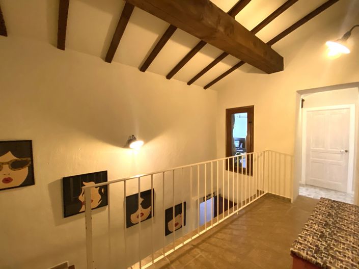 Image No.17-4 Bed Townhouse for sale