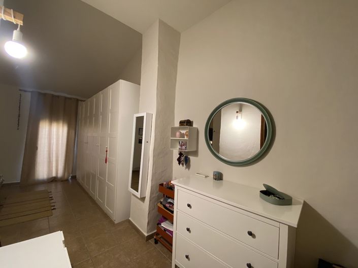 Image No.18-4 Bed Townhouse for sale