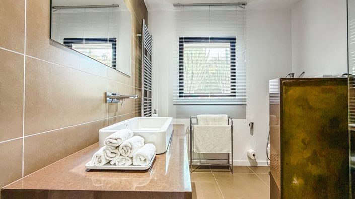 Image No.24-3 Bed Villa for sale