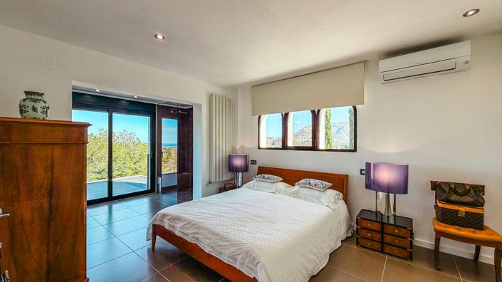 Image No.25-3 Bed Villa for sale