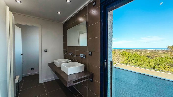 Image No.29-3 Bed Villa for sale