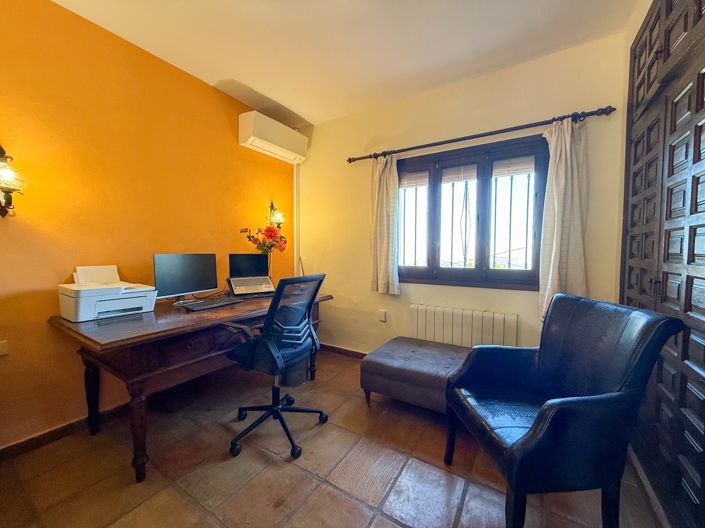 Image No.16-3 Bed Villa for sale