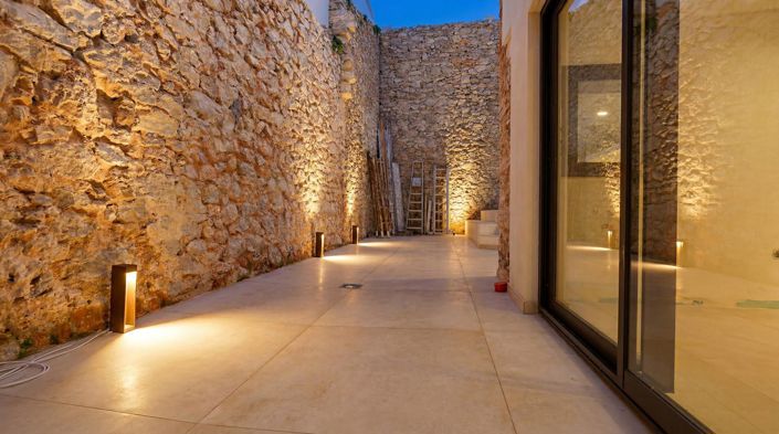 Image No.2-4 Bed Townhouse for sale