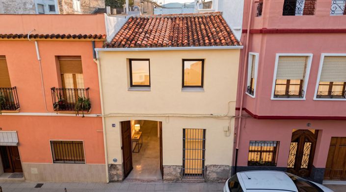 Image No.5-4 Bed Townhouse for sale