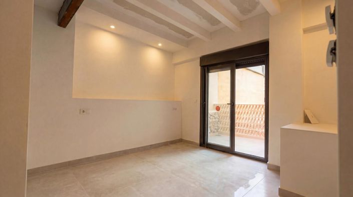 Image No.9-4 Bed Townhouse for sale