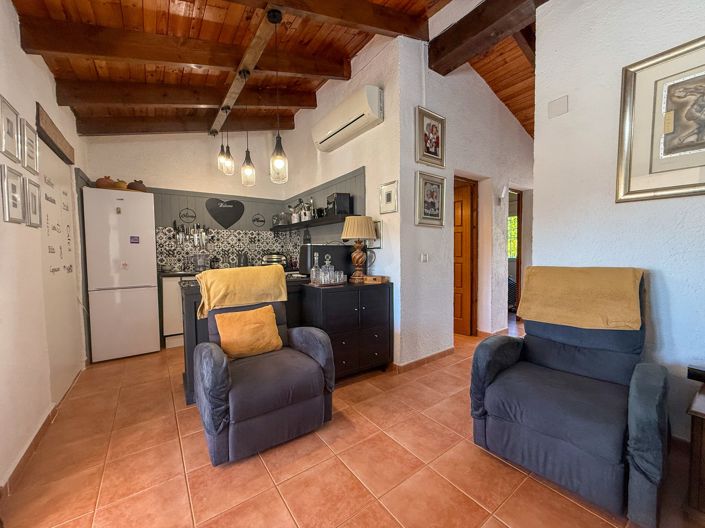 Image No.15-2 Bed Townhouse for sale