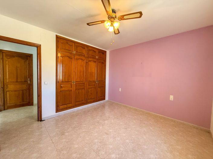 Image No.10-2 Bed Villa for sale