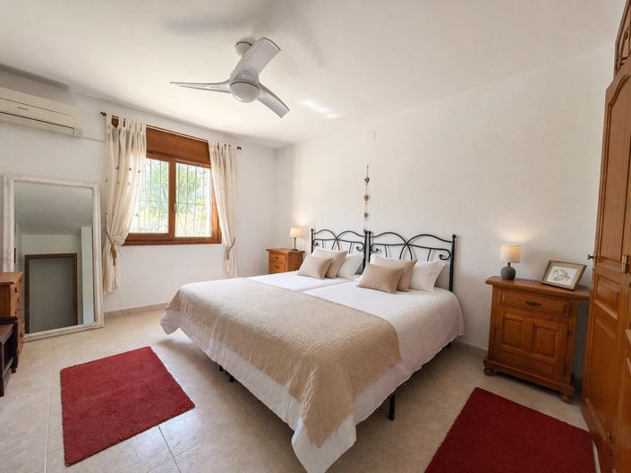 Image No.12-2 Bed Villa for sale