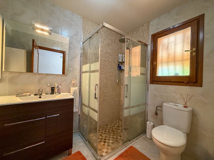 Image No.14-2 Bed Villa for sale