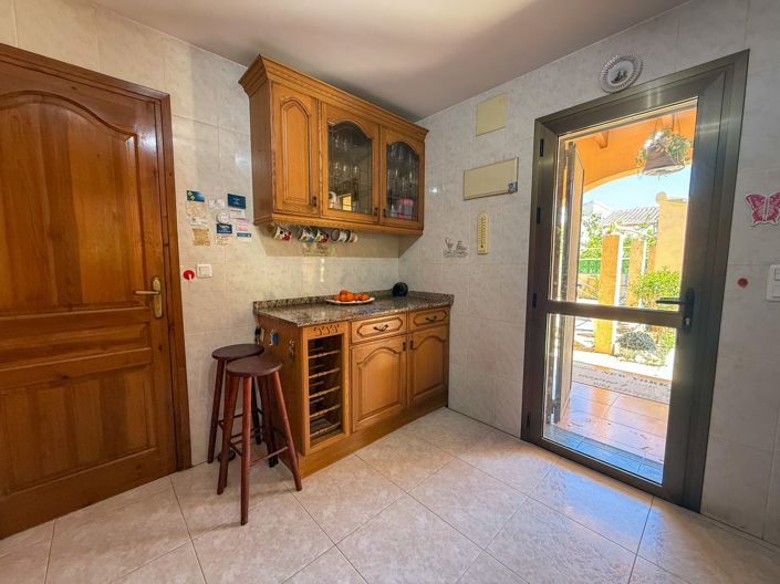 Image No.16-2 Bed Villa for sale