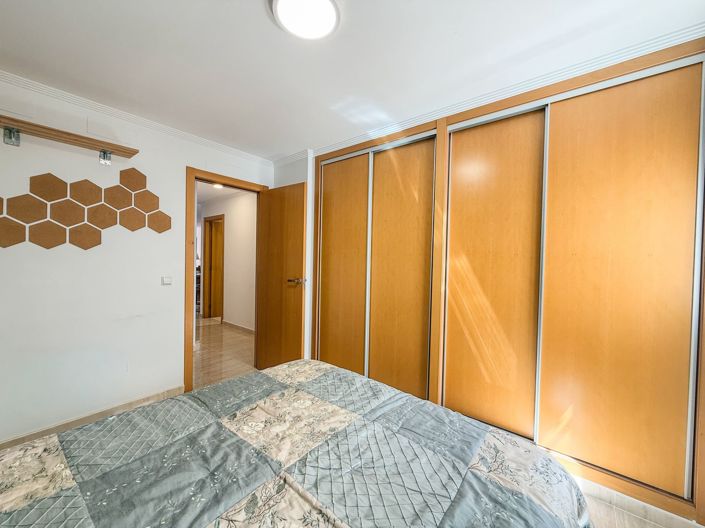 Image No.12-3 Bed Apartment for sale